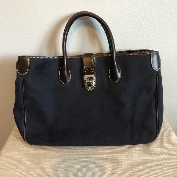 Dooney & Bourke Handbags - Never Used Dooney & Bourke Navy Bag
